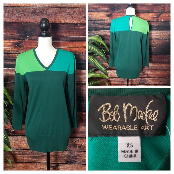 NWT Bob Mackie XS Sweater Knit Top Wearable Art Peek Back Green 3/4 Sleeves - Picture 1 of 10